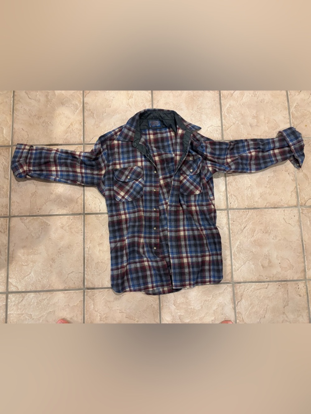 Pendleton Boys Plaid Button-Down Wool Shirt - (L, fits like M)